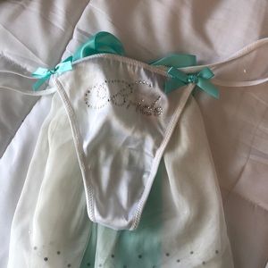 Victoria’s Secret thong bride